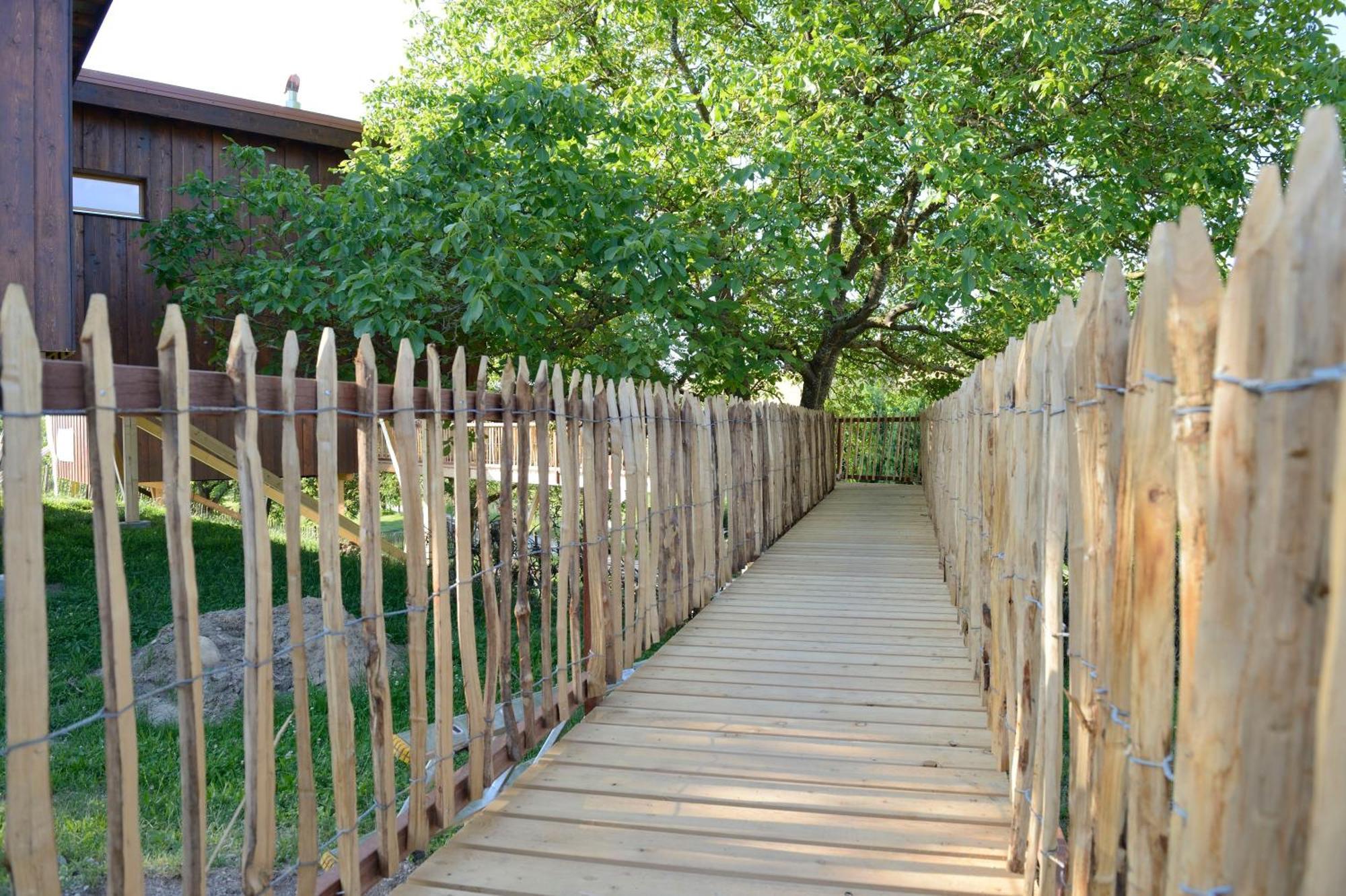 Cabane Dans Les Arbres / Swin-Golf De Cremin Экстерьер фото